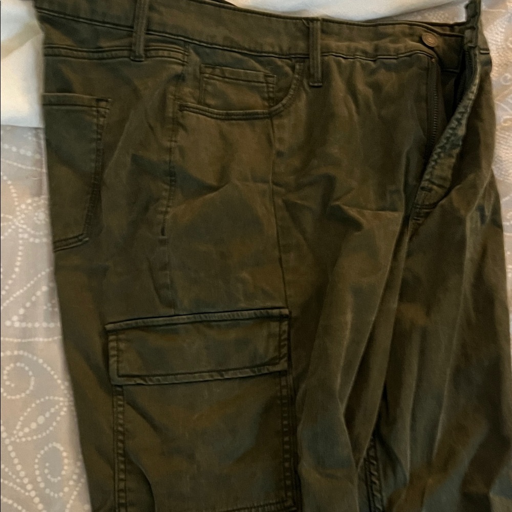 Old Navy Women's Olive Straight Leg Pants